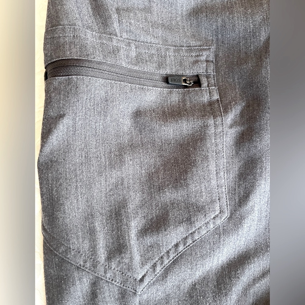 Figs ladies scrubs Zamora jogger scrub pants. - Picture 6 of 7